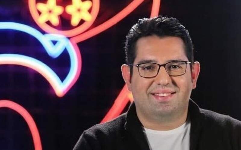 ببینید | شوخی محمدرضا احمدی وسط گزارش بازی آرسنال - لیورپول؛ تاثیر رایس روی قیمت برنج! ببینید | شوخی محمدرضا احمدی وسط گزارش بازی آرسنال - لیورپول؛ تاثیر رایس روی قیمت برنج!