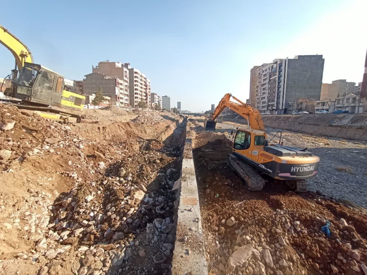 عملیات ساحل سازی رودخانه شهرچایی در ارومیه سرعت گرفت