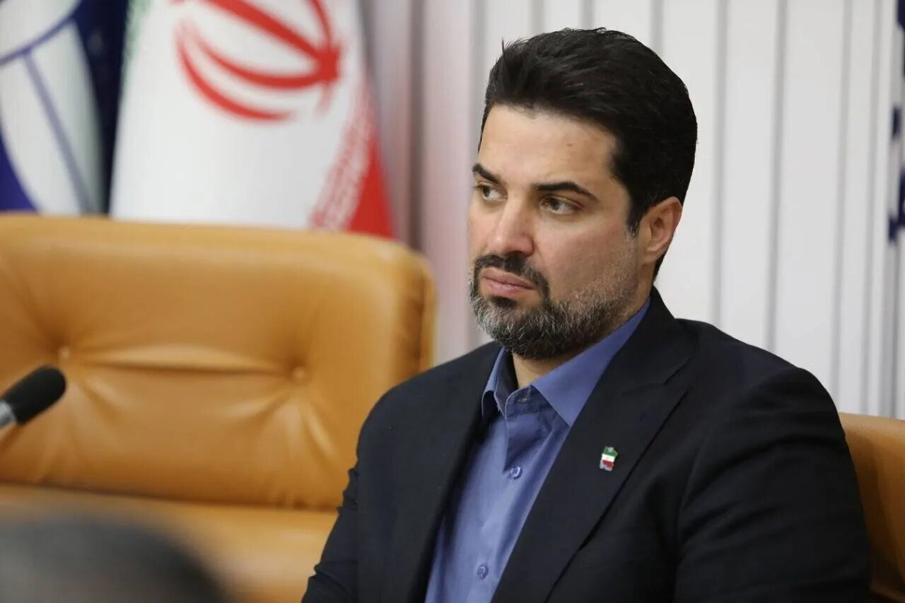 اتفاق عجیب در نشست خبری سازمان هواپیمایی کشوری + فیلم اتفاق عجیب در نشست خبری سازمان هواپیمایی کشوری + فیلم